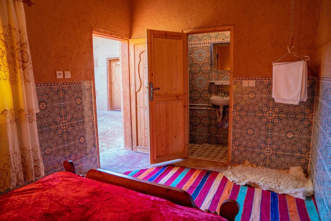 Maison l'étoile du désert Aït Boukha Esterno foto