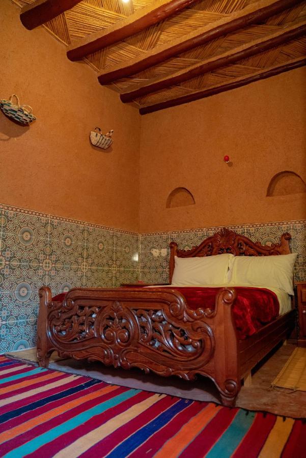 Maison l'étoile du désert Aït Boukha Esterno foto