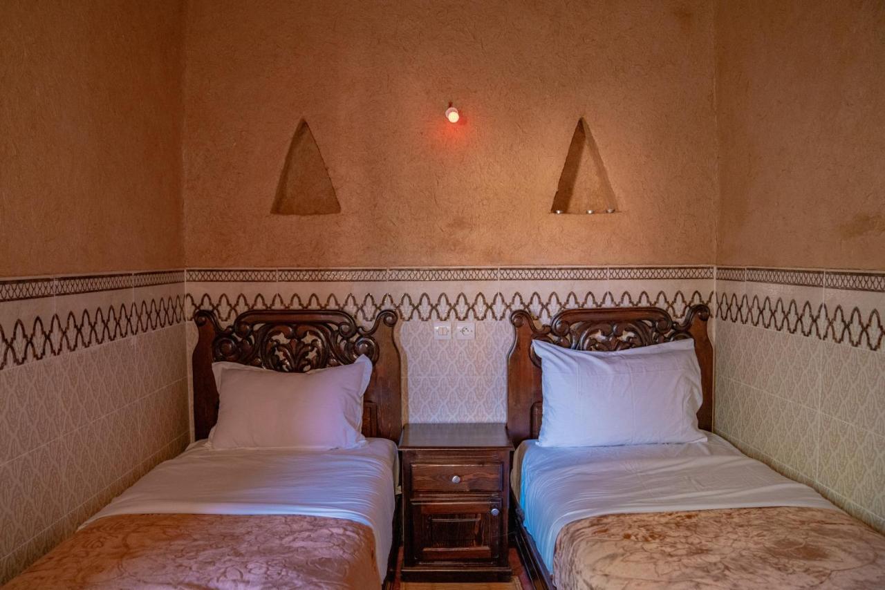 Maison l'étoile du désert Aït Boukha Esterno foto
