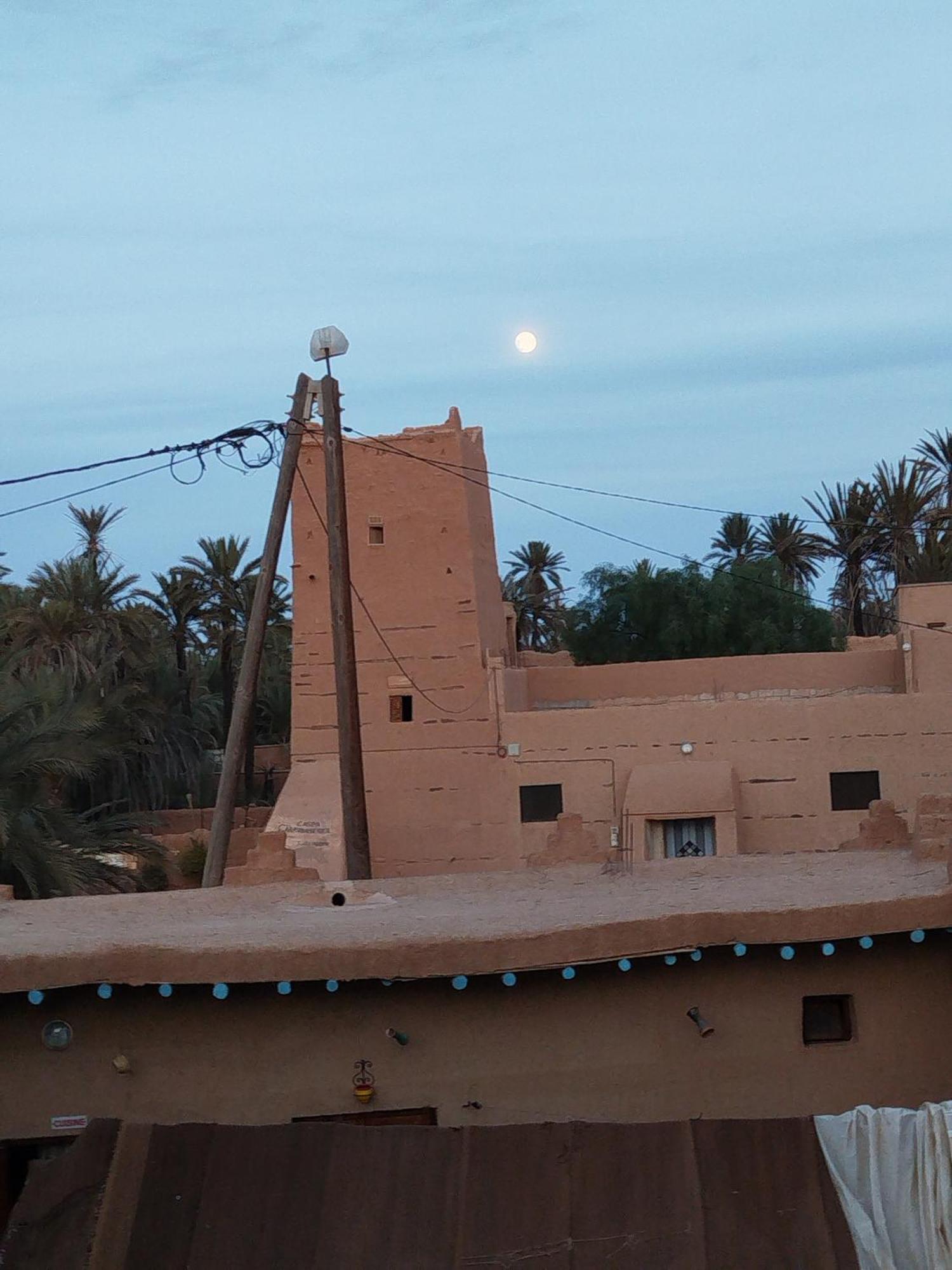 Maison l'étoile du désert Aït Boukha Esterno foto
